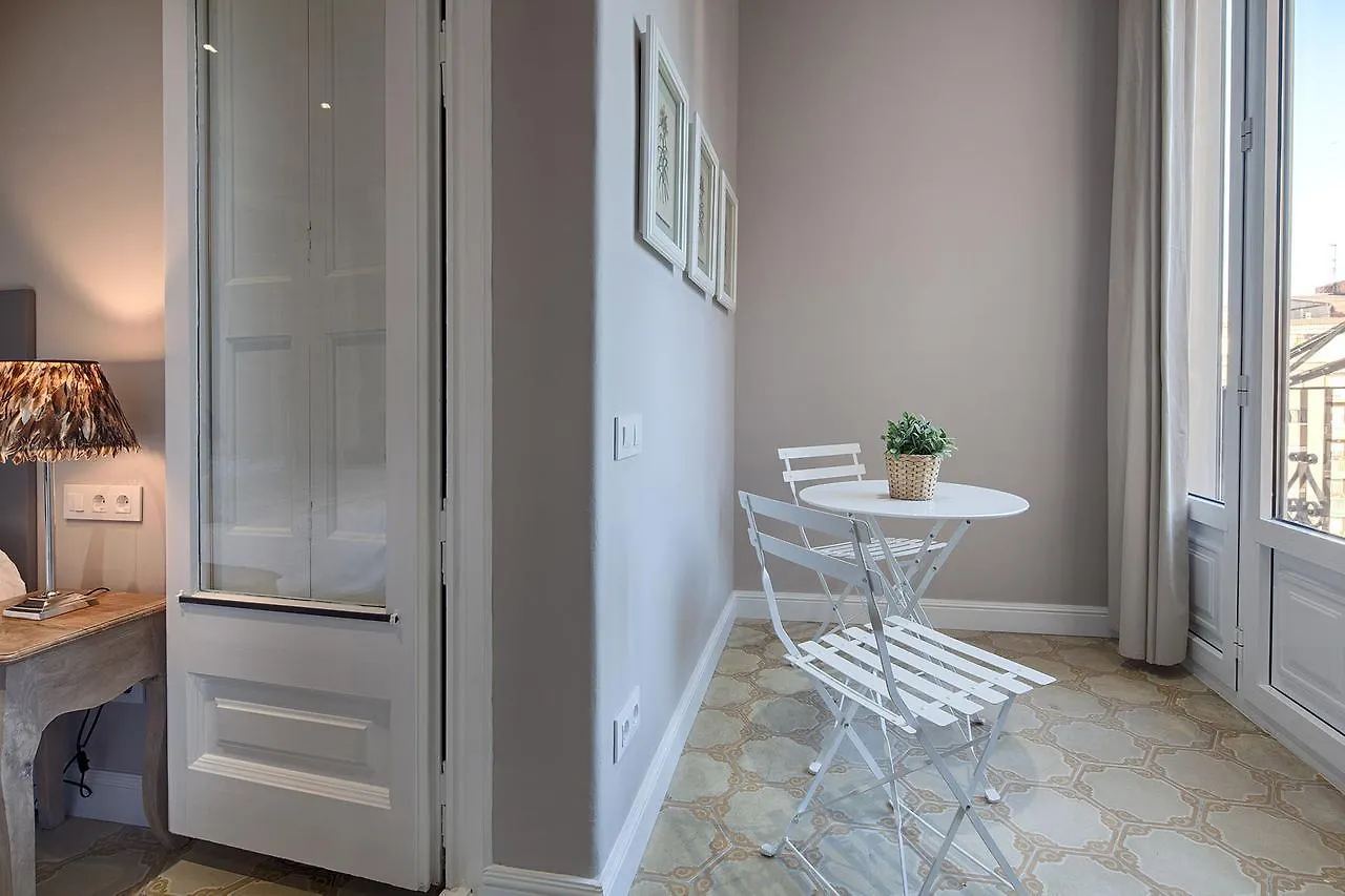 ברצלונה Habitat Apartments Modernista ספרד
